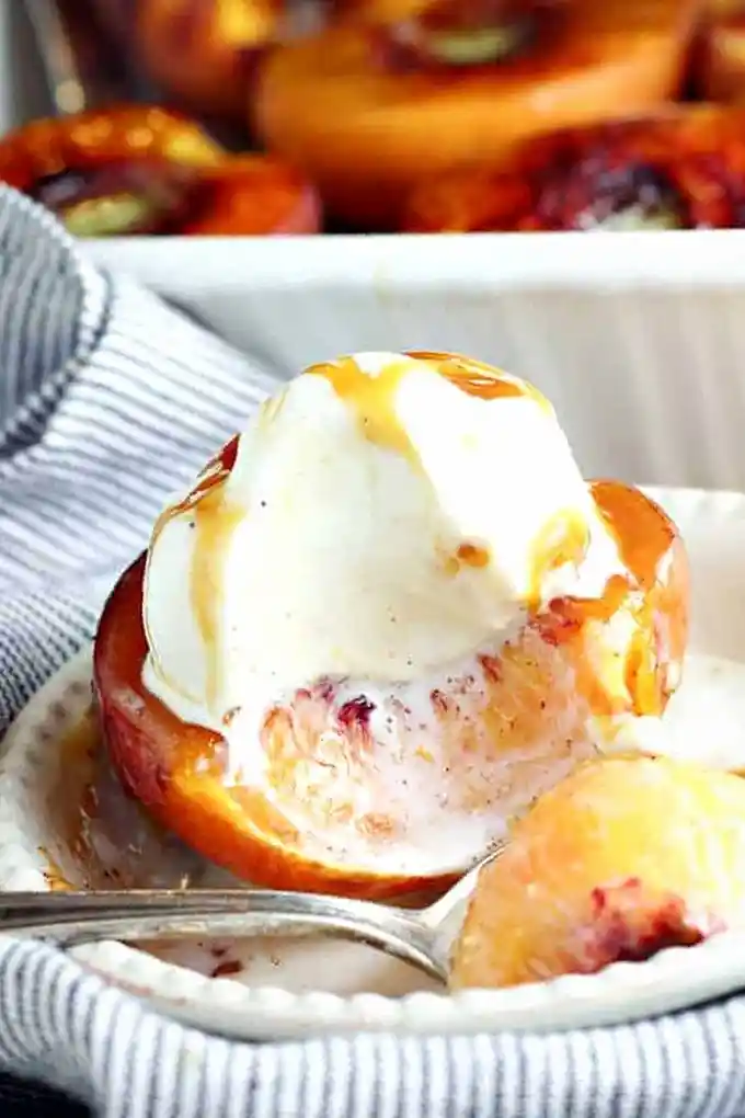 Spiced Cinnamon Sugar Baked Peaches