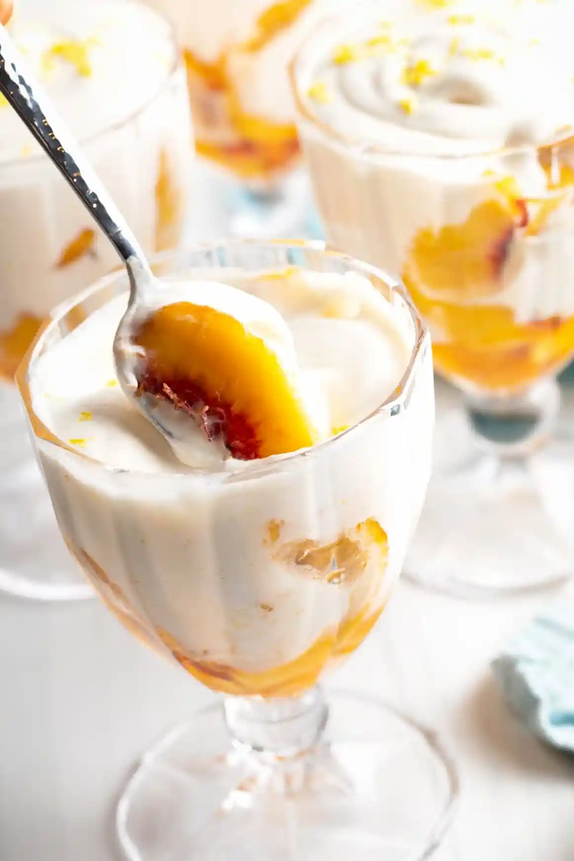 Old-Fashioned Peaches and Cream Dessert 3 Recipe image