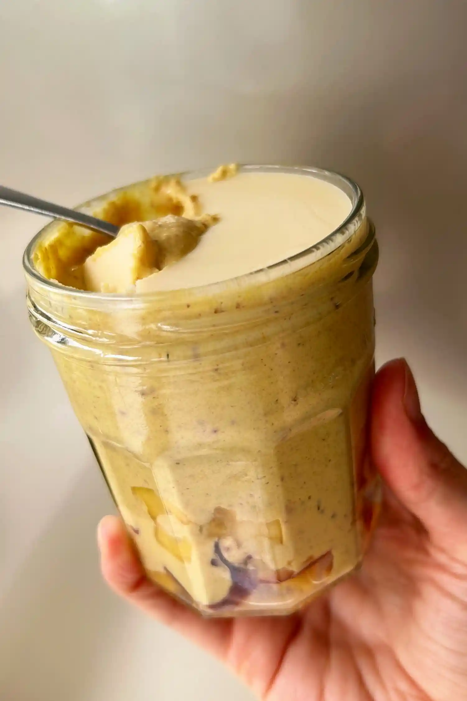 Creamy Blended Peach and Vanilla Overnight Oats 3 Recipe image