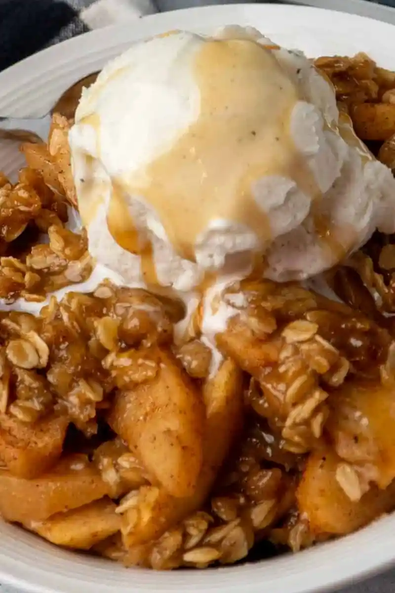 Slow Cooker Cinnamon Apple Crisp 3 Recipe image