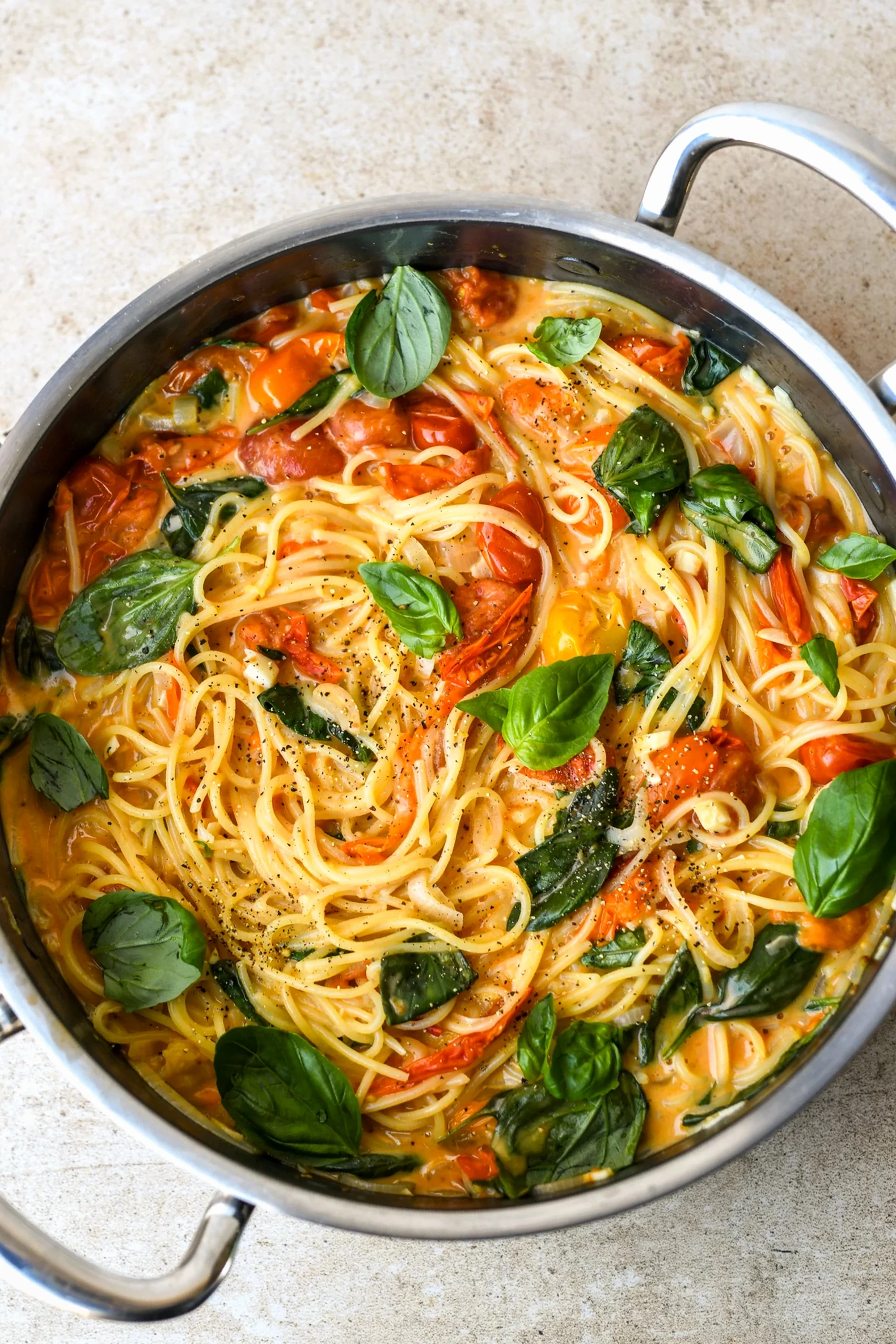 Quick 20-Minute One Pot Creamy Tomato Pasta 3 Recipe image