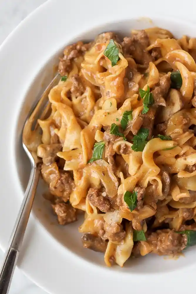 Easy One Pot Ground Beef Stroganoff 3 Recipe image
