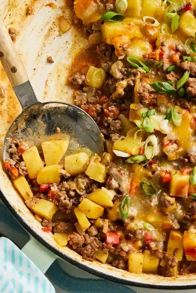 Easy One-Skillet Ground Beef and Potatoes 3 Easy One-Skillet Ground Beef and Potatoes