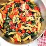Pasta with Sautéed Cherry Tomatoes and Spinach 4 Sautéed Cherry Tomato and Spinach Pasta